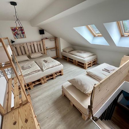 Sport & Sunny Cosy Alpine Retreat Apartment Кранска гора Екстериор снимка