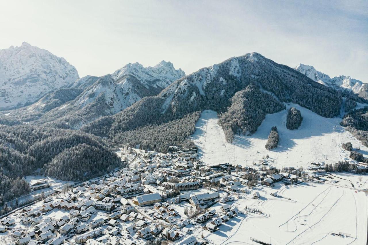 Sport & Sunny Cosy Alpine Retreat Apartment Кранска гора Екстериор снимка