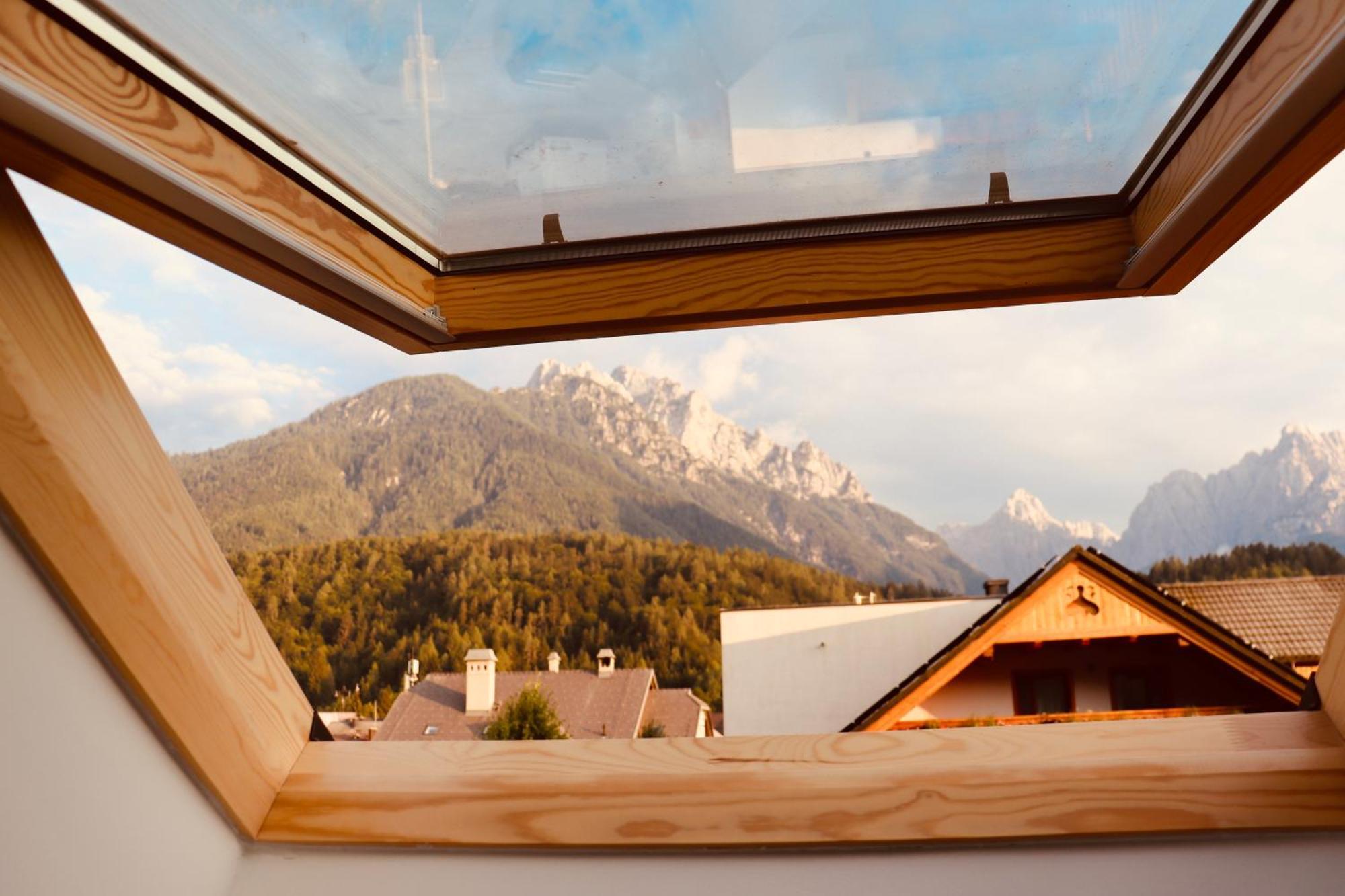 Sport & Sunny Cosy Alpine Retreat Apartment Кранска гора Екстериор снимка