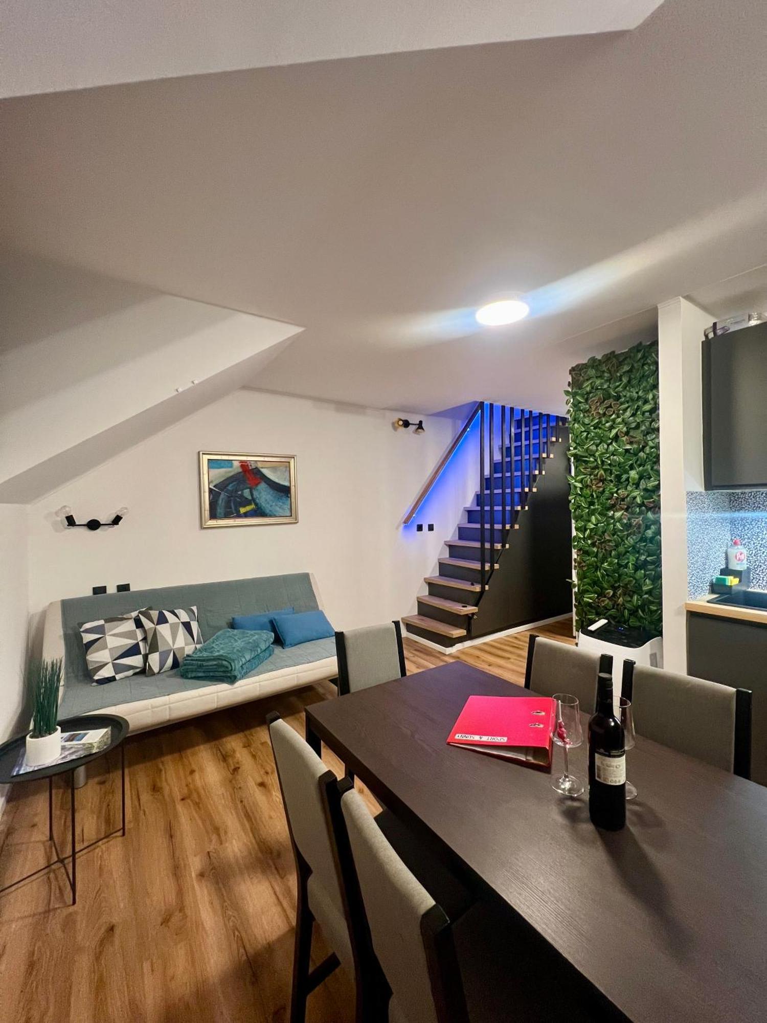 Sport & Sunny Cosy Alpine Retreat Apartment Кранска гора Екстериор снимка