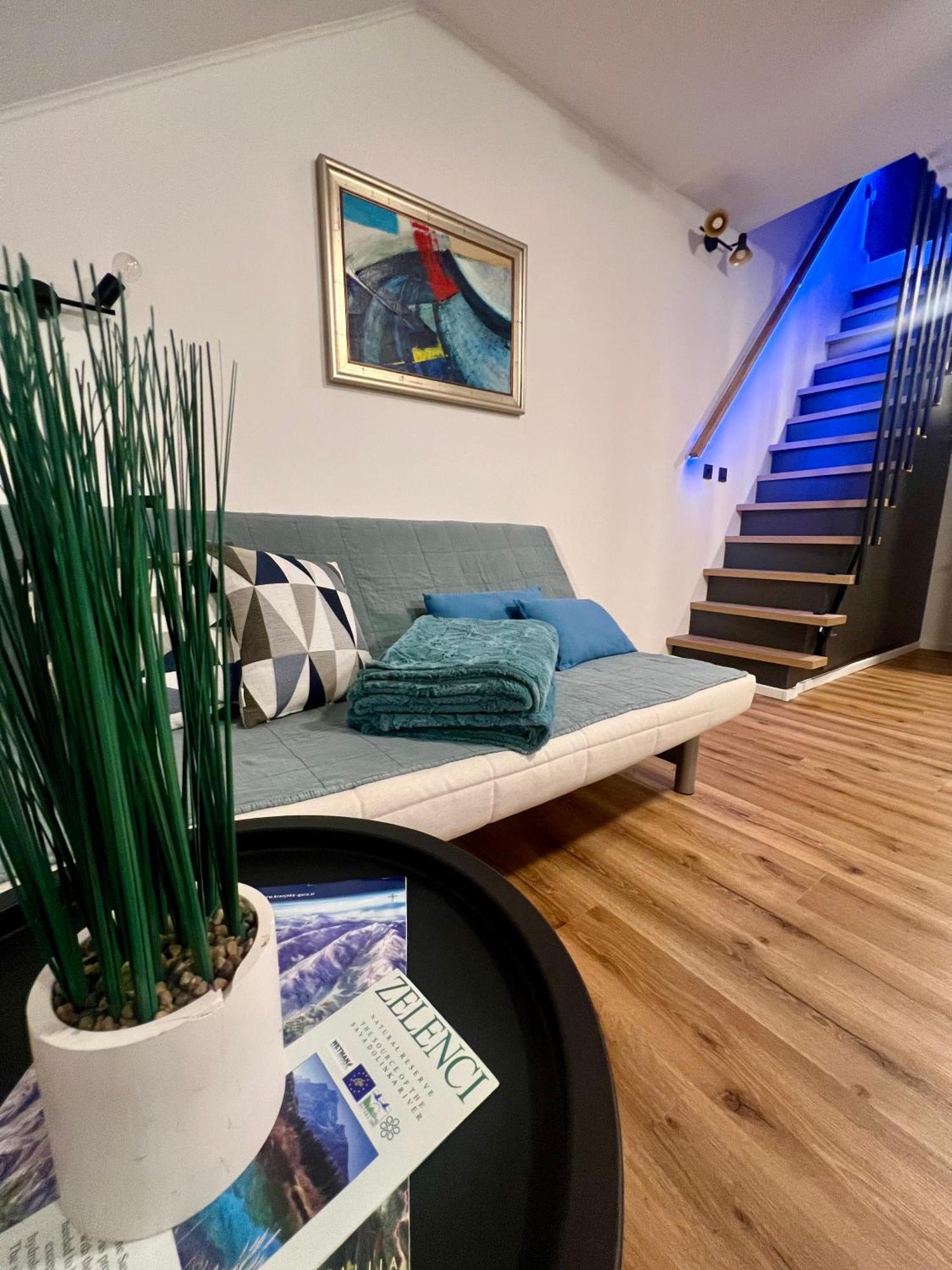 Sport & Sunny Cosy Alpine Retreat Apartment Кранска гора Екстериор снимка